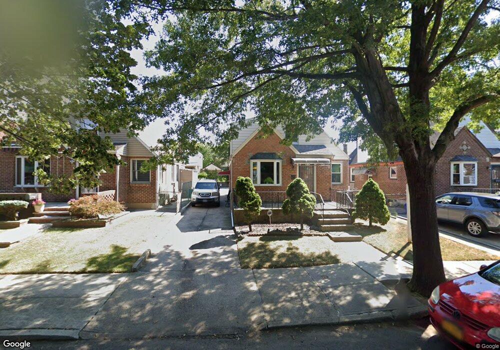 5643 189th St, Fresh Meadows, NY 11365 - photo 1