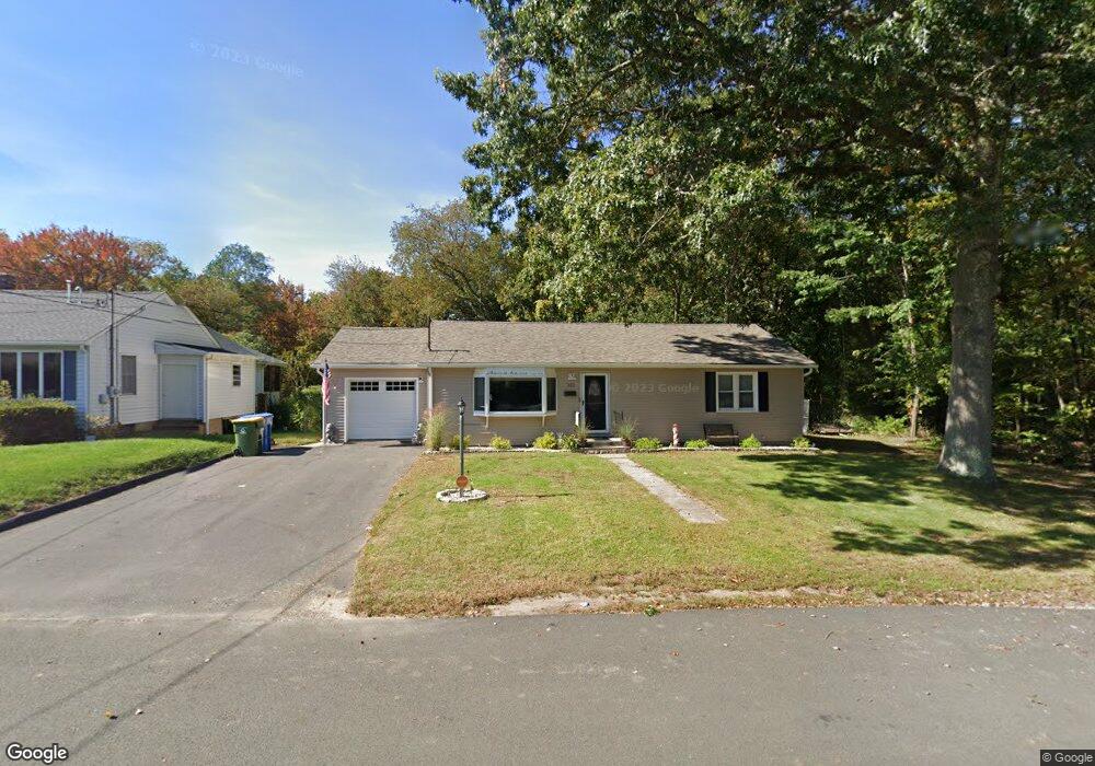 223 Celia Dr, Waterbury, CT 06705 - photo 1