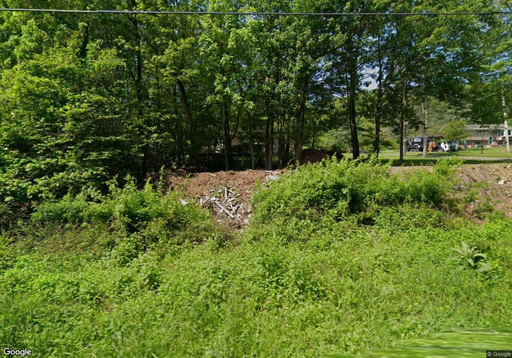 406 Sawkill Rd, Milford, PA 18337 - photo 1