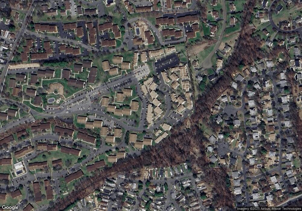 409 Country Club Ln unit 409, Pomona, NY 10970 - photo 1