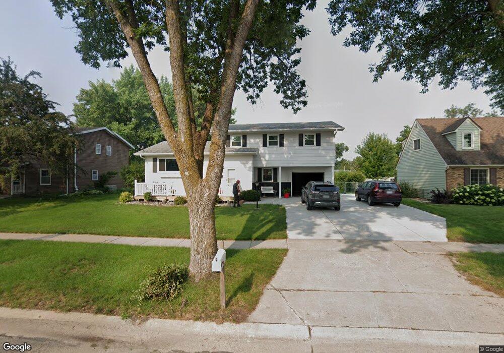 2820 Longfellow Rd N, Fargo, ND 58102 - photo 1