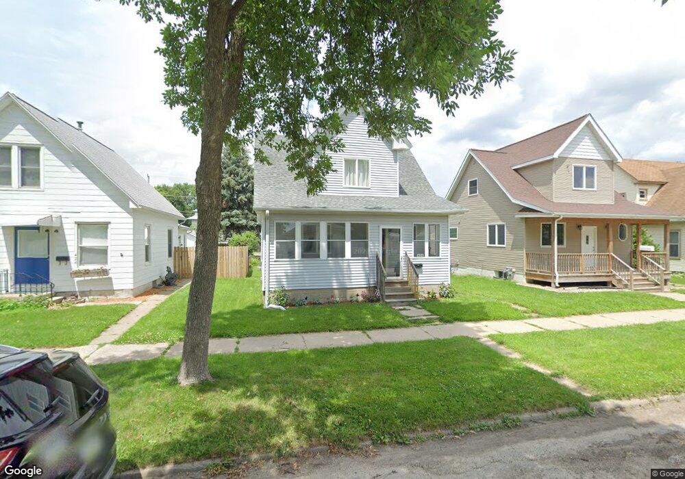 424 9th Ave SW, Cedar Rapids, IA 52404 - photo 1