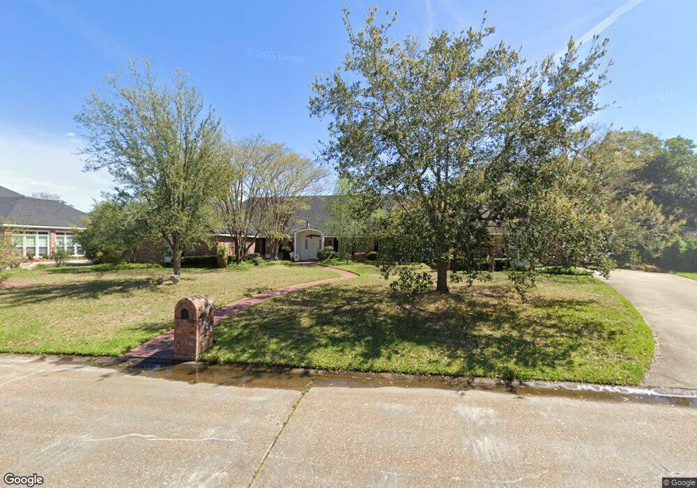 3725 Cobblestone Dr, Lake Charles, LA 70605 - photo 1