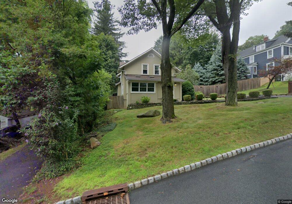 8 Woodland Rd, Bernardsville, NJ 07924 - photo 1