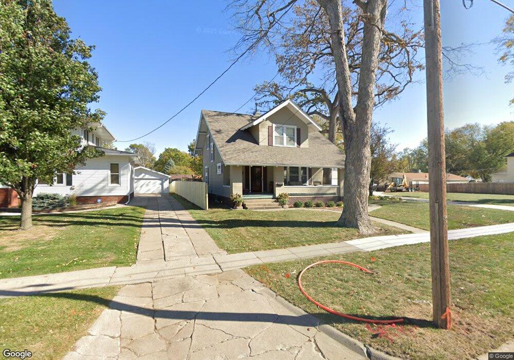 616 E 5th St N, Newton, IA 50208 - photo 1