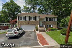 49 Kinzley St, South Hackensack, NJ 07606
