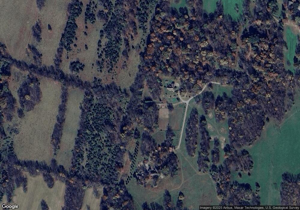 316 Dark Hollow Ln, Shepherdstown, WV 25443 - photo 1