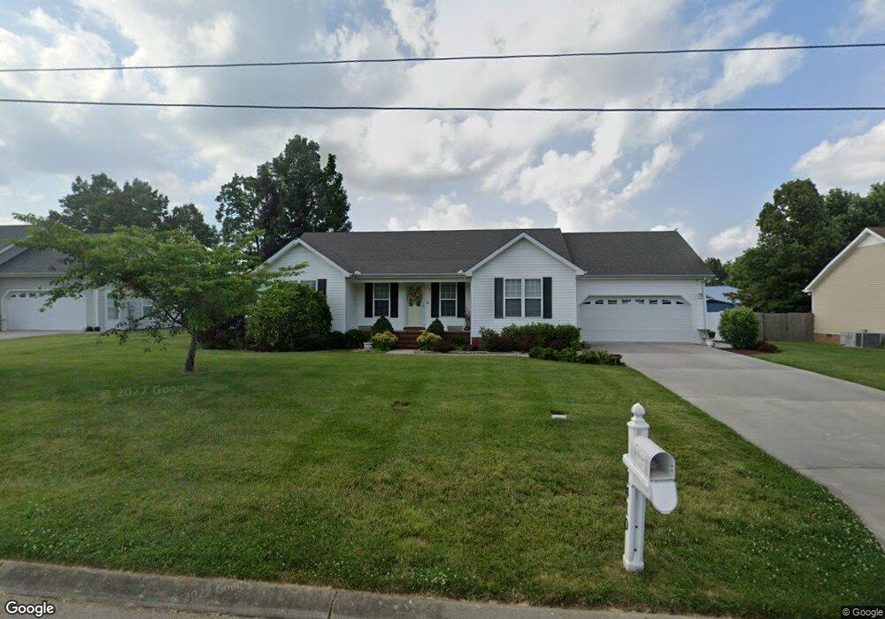 1410 5th Ave, Manchester, TN 37355 - photo 1