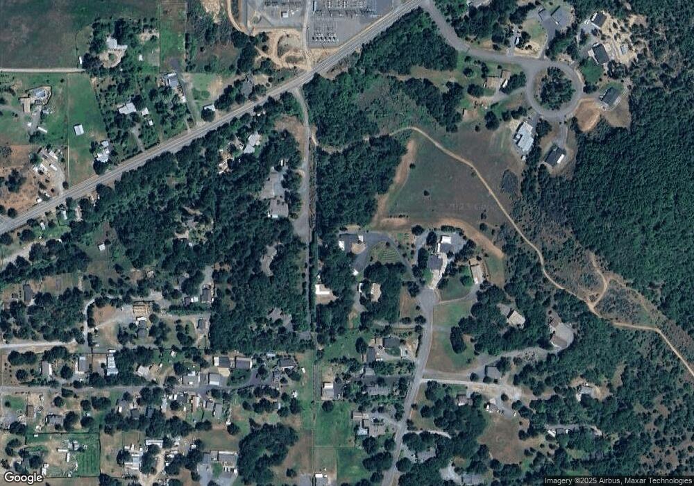 462 Buysman Way, Grants Pass, OR 97526 - photo 1