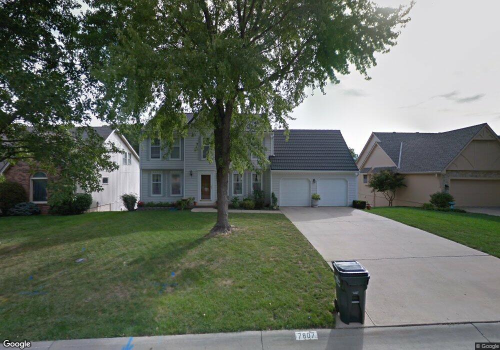 7807 Acuff Ln, Shawnee, KS 66216 - photo 1