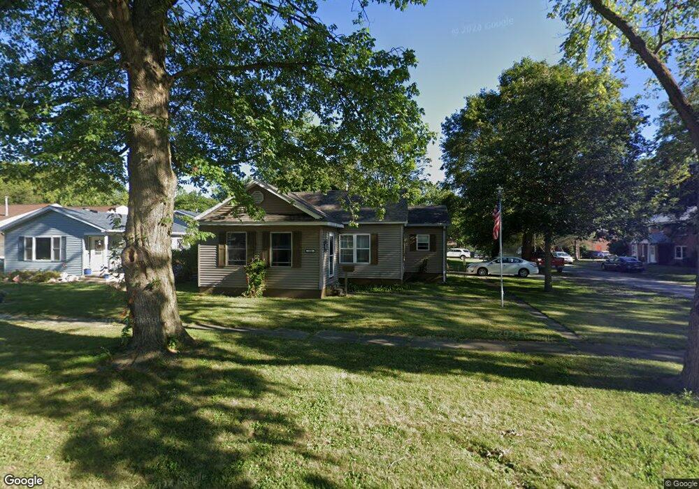 508 E Barker St, Tuscola, IL 61953 - photo 1