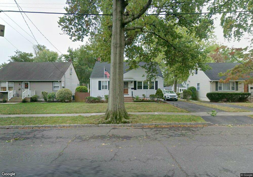 1006 Milton Blvd, Rahway, NJ 07065 - photo 1