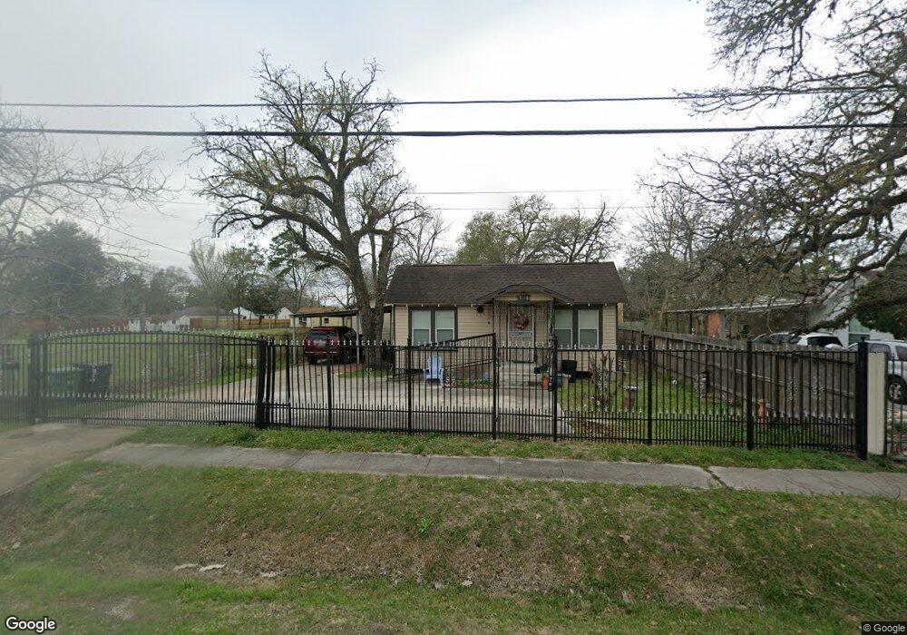 7901 Melrose St, Houston, TX 77022 - photo 1