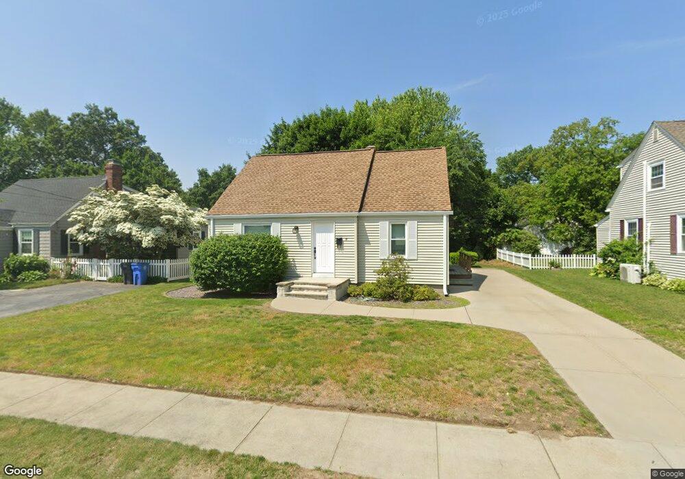 64 Roslyn Ave, Cranston, RI 02910 - photo 1