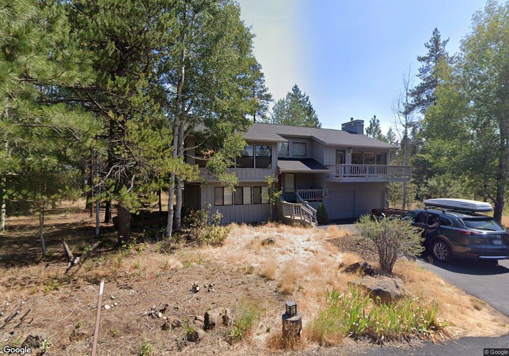 4 Belknap Ln, Bend, OR 97707 - photo 1