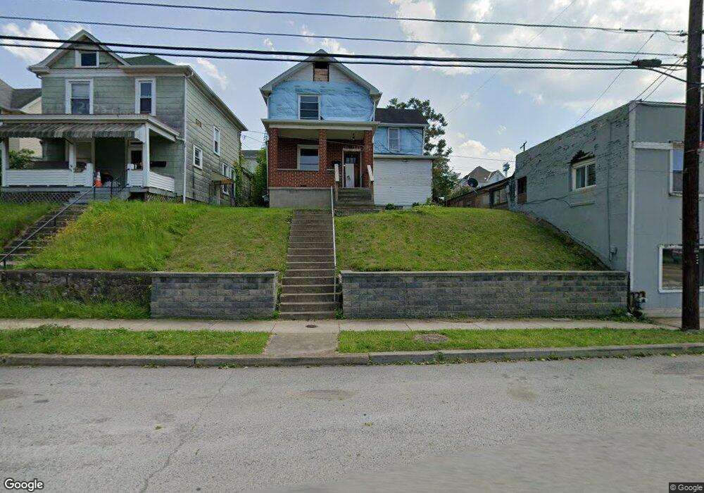 139 Custer Ave, Vandergrift, PA 15690 - photo 1