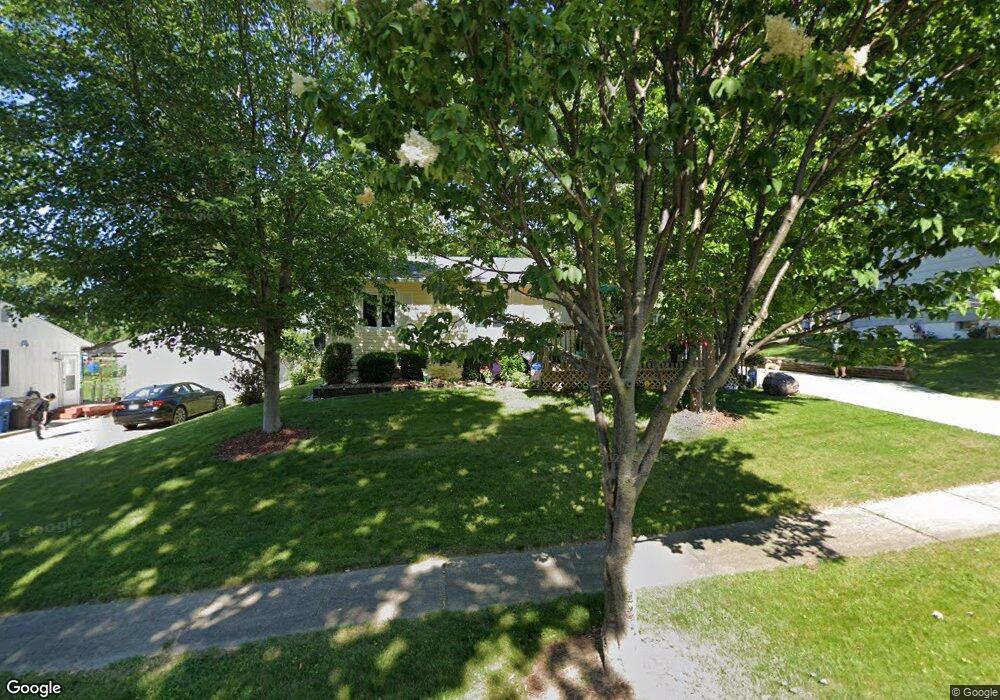 4110 SE 10th St, Des Moines, IA 50315 - photo 1