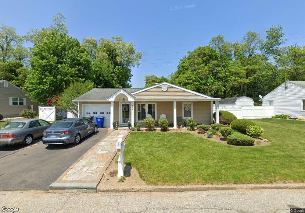 132 Bear Paw Rd, Bridgeport, CT 06606 - photo 1