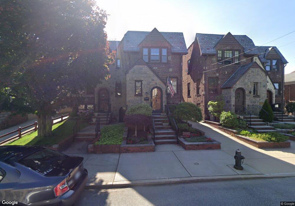 2724 166th St, Flushing, NY 11358 - photo 1