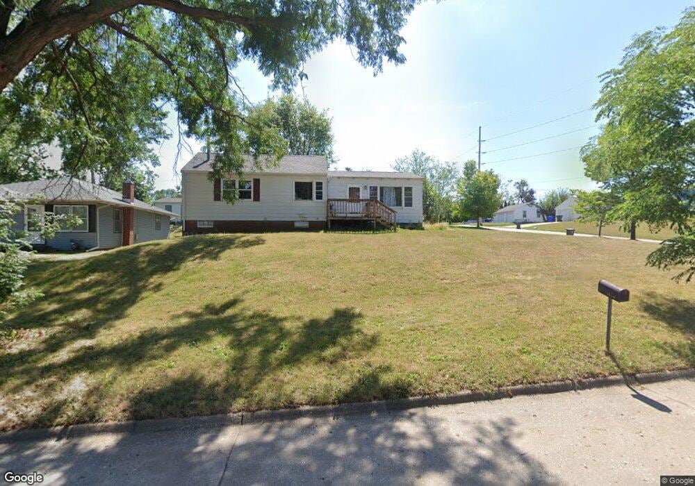 1145 20th Ave SW, Cedar Rapids, IA 52404 - photo 1