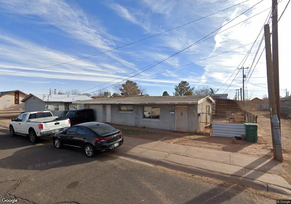 423 W Gilmore St, Winslow, AZ 86047 - photo 1