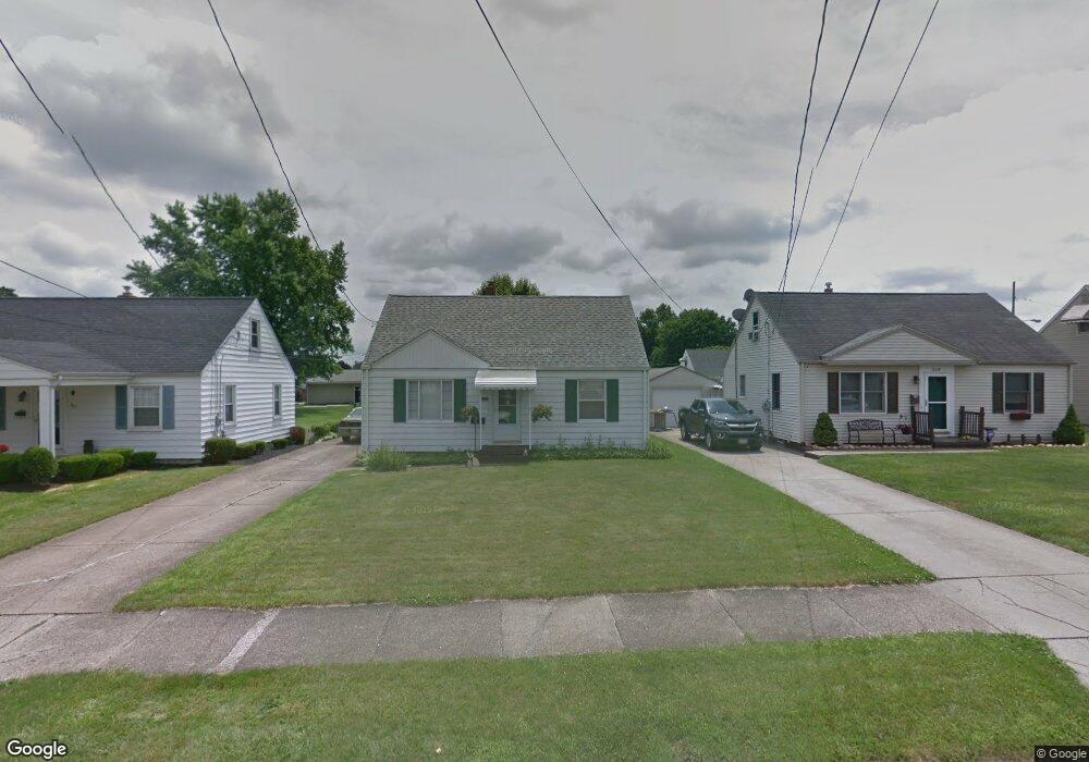 364 W Wilson St, Struthers, OH 44471 - photo 1