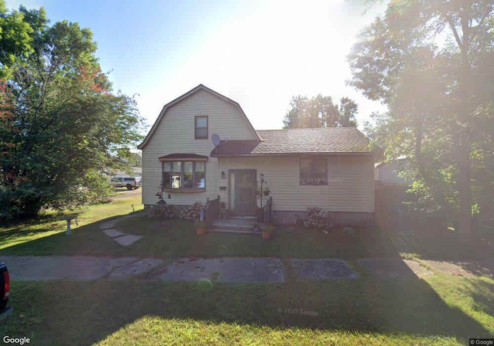 1424 12th Ave E, Hibbing, MN 55746 - photo 1