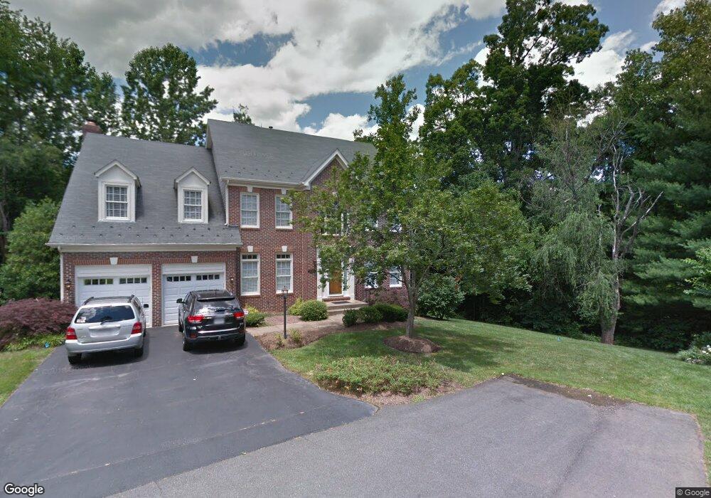 20551 Shadow Woods Ct, Sterling, VA 20165 - photo 1