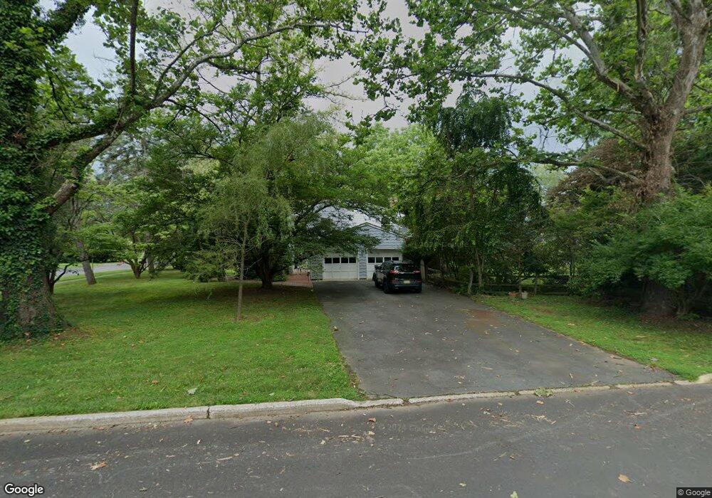 10 Howe Cir, Princeton, NJ 08540 - photo 1