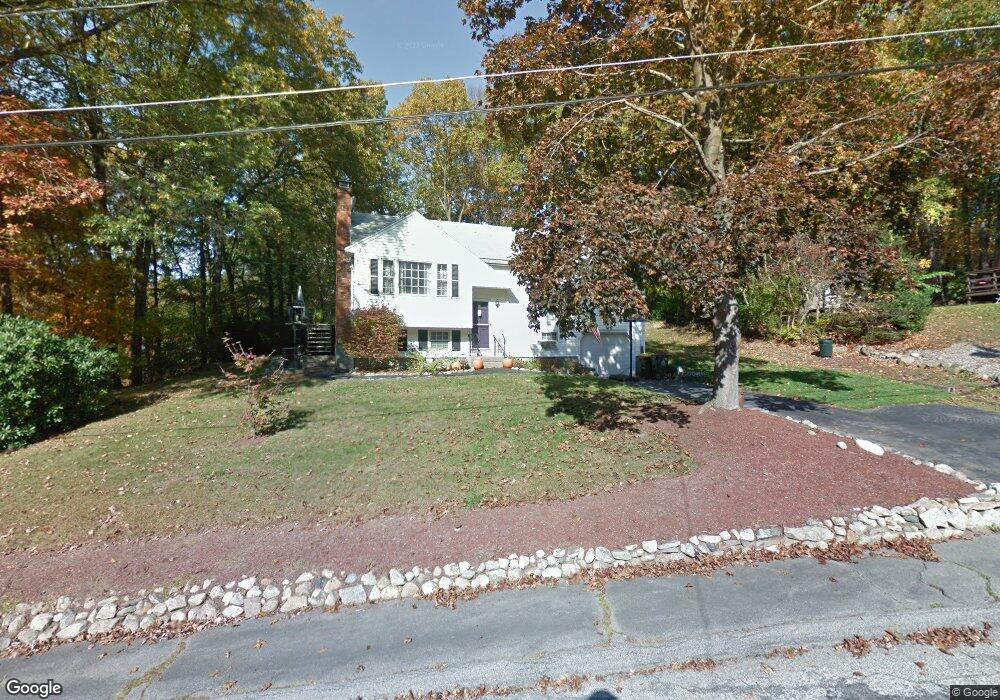 33 Little Tree Ln, Bellingham, MA 02019 - photo 1