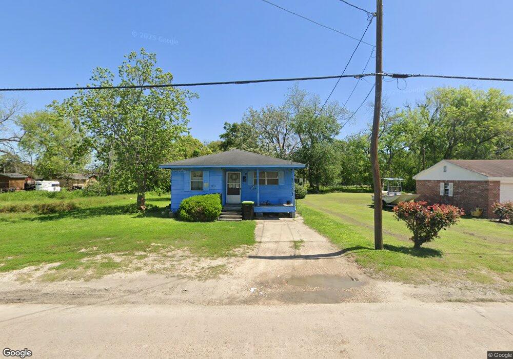 3025 Avenue C, Bay City, TX 77414 - photo 1