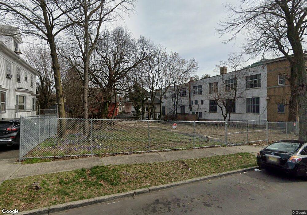 818 S 10th St, Newark, NJ 07108 - photo 1