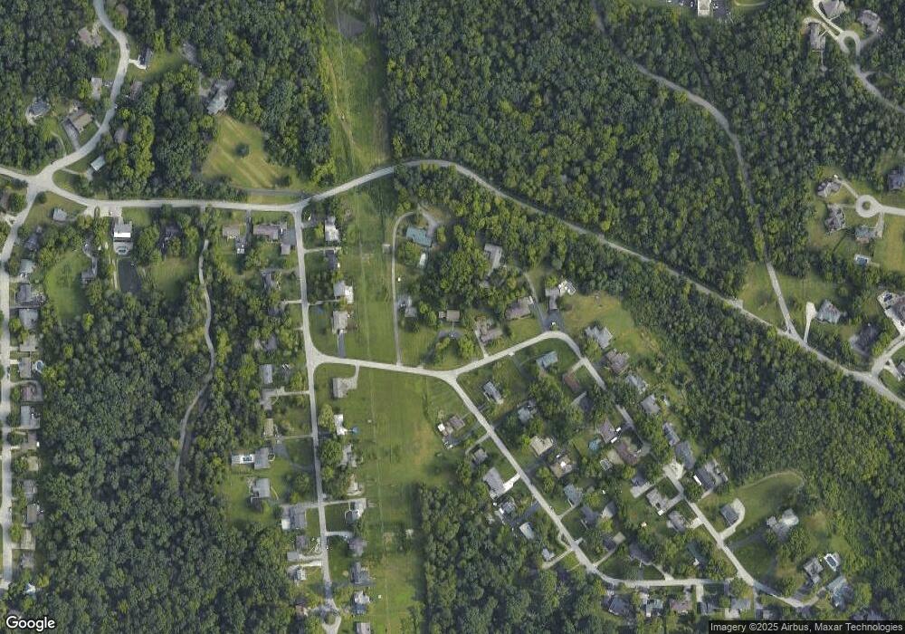 1812 Crestview Dr, New Albany, IN 47150 - photo 1