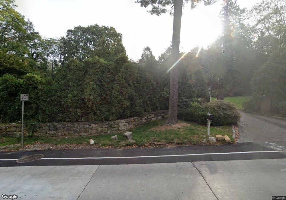 580 Cold Spring Rd, Laurel Hollow, NY 11791 - photo 1