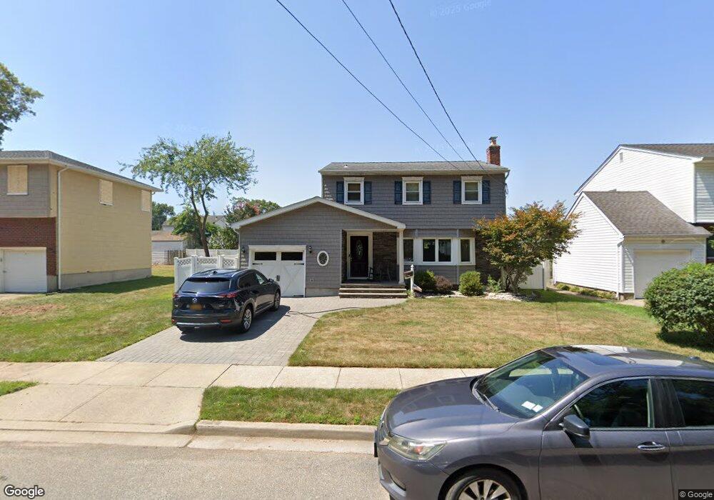 1696 Lakeview Ave, Seaford, NY 11783 - photo 1