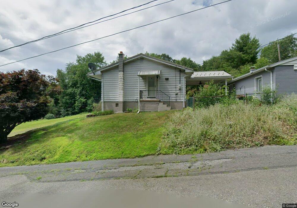 296 Wood St, Cumbola, PA 17930 - photo 1