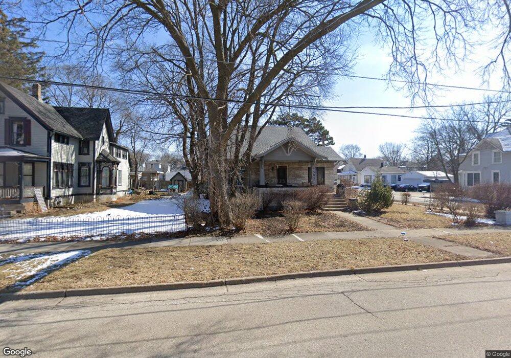 503 N Spring St, Elgin, IL 60120 - photo 1