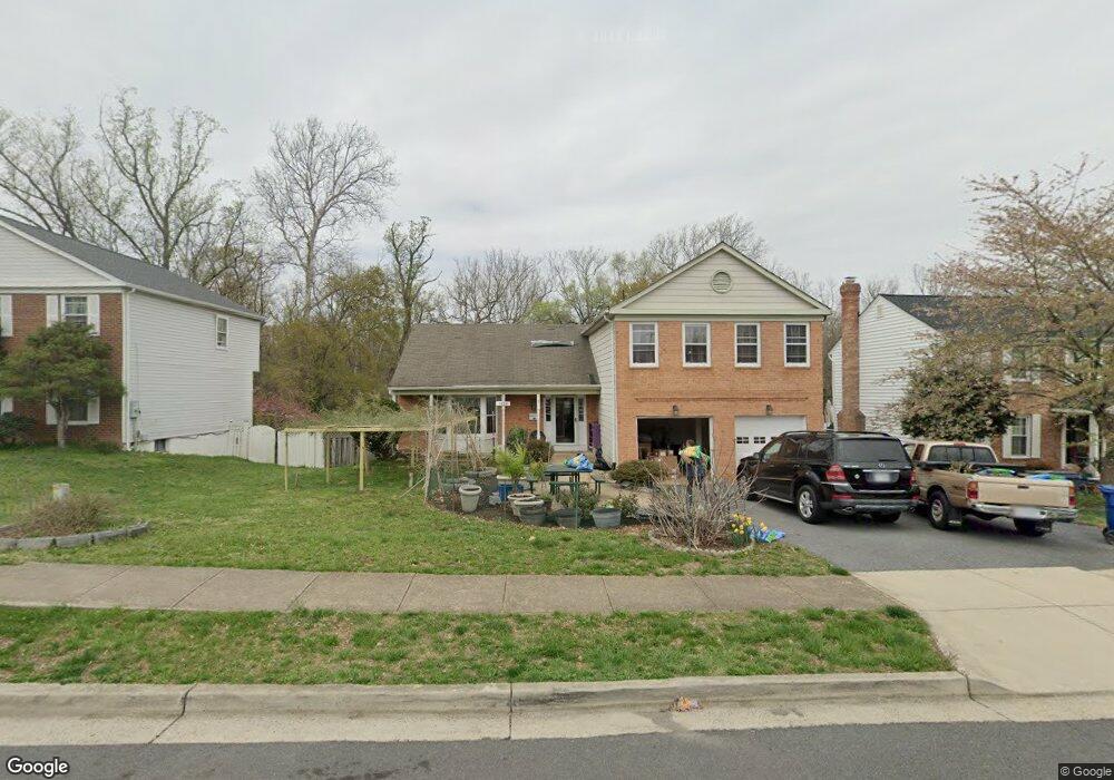 5828 Glen Forest Dr, Falls Church, VA 22041 - photo 1