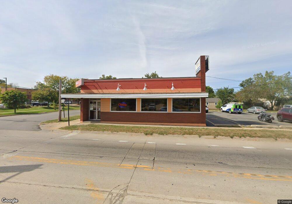 1426 6th St SW, Cedar Rapids, IA 52404 - photo 1