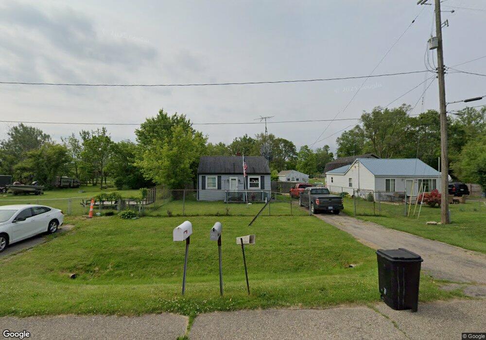 1168 E Grand Blvd, Flint, MI 48505 - photo 1
