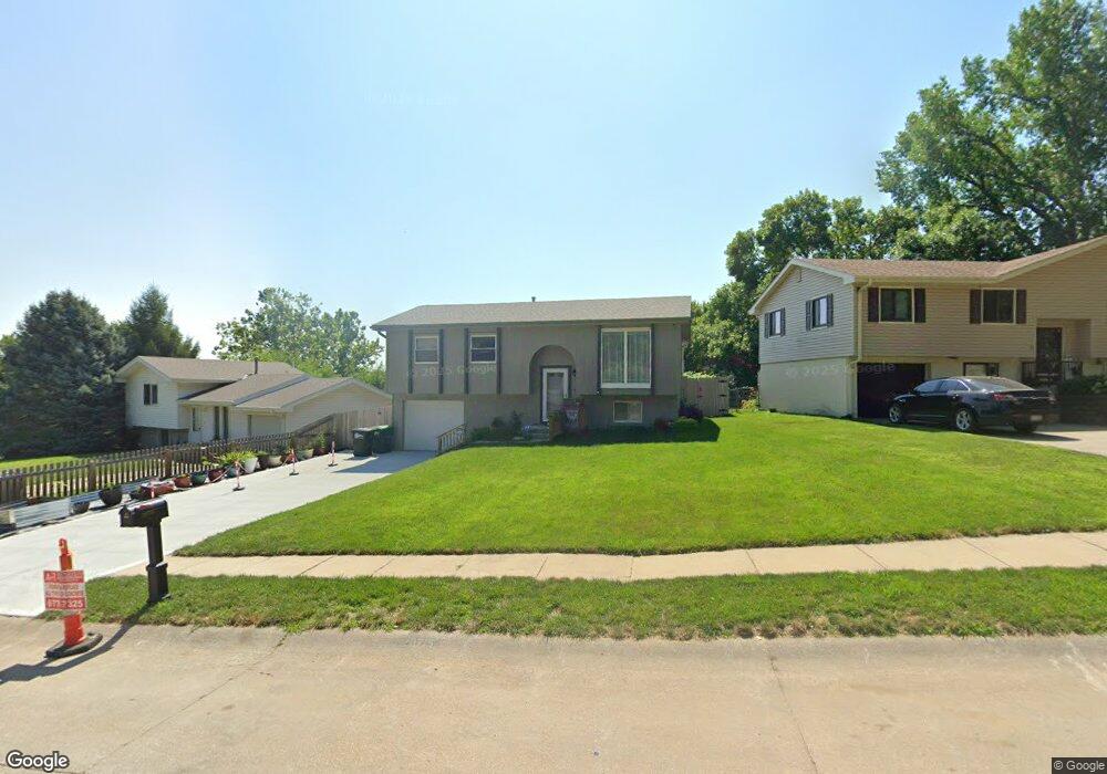 12715 Fowler Cir, Omaha, NE 68164 - photo 1