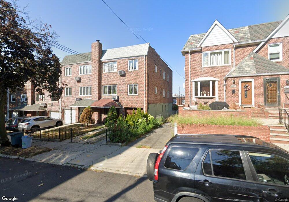 53-86 64th St unit 2, Flushing, NY 11378 - photo 1