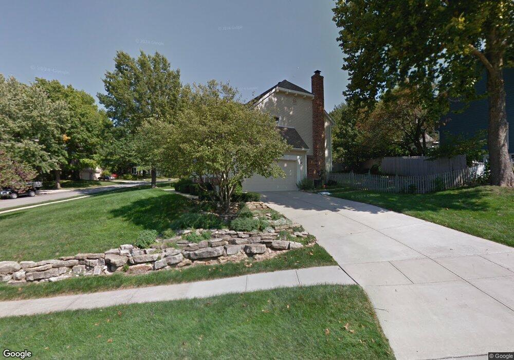 7511 Caenen Lake Rd, Shawnee, KS 66216 - photo 1