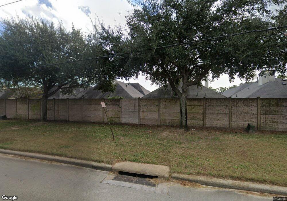 15818 Collinsville Dr, Tomball, TX 77377 - photo 1