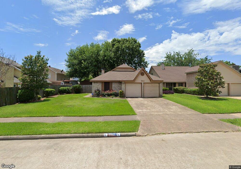 8511 Scenic Green Dr, Houston, TX 77088 - photo 1