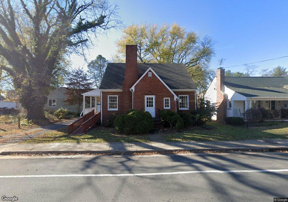 121 N Hatcher Ave, Purcellville, VA 20132 - photo 1