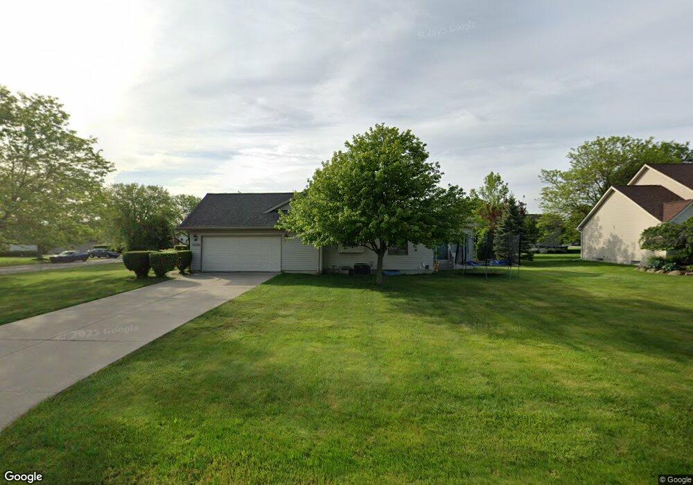 2376 Stepping Stone Pass, Flushing, MI 48433 - photo 1