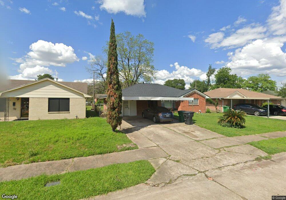 615 Bizerte St, Houston, TX 77022 - photo 1