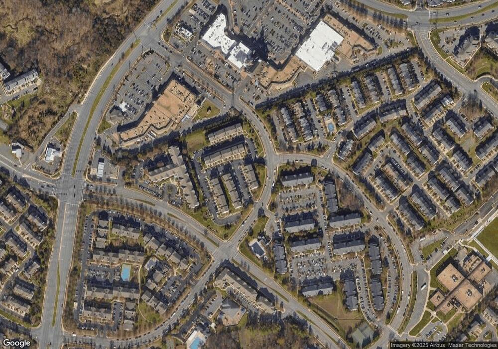 2489 Quick St unit 103, Herndon, VA 20171 - photo 1