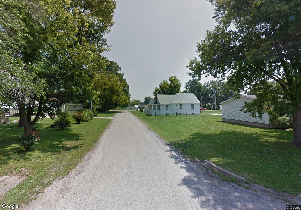 201 E Emily St, Freeburg, IL 62243 - photo 1